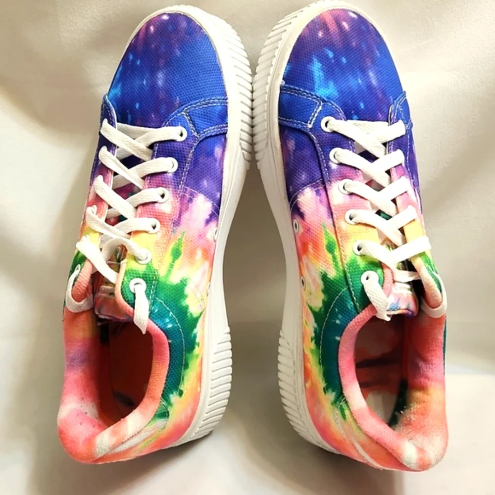 Fila Tie-Dye Panache Sandblast Colorful Rainbow Platform Sneakers (W Size 9)